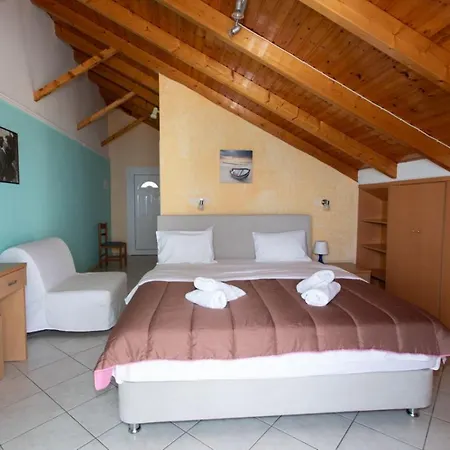 Villa Rozou Paralia Vrachou Exterior photo