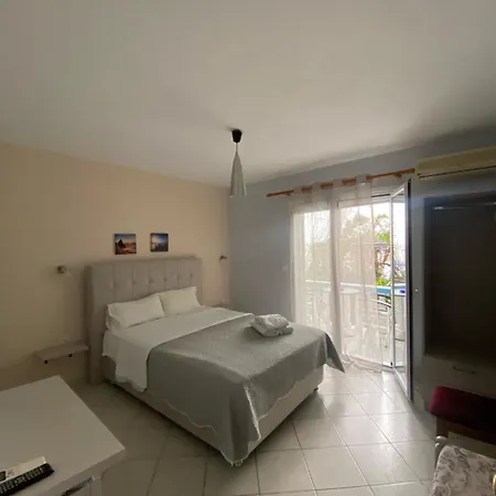 Villa Rozou Paralia Vrachou Exterior photo