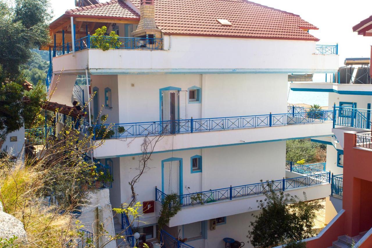Apartment Rozou *